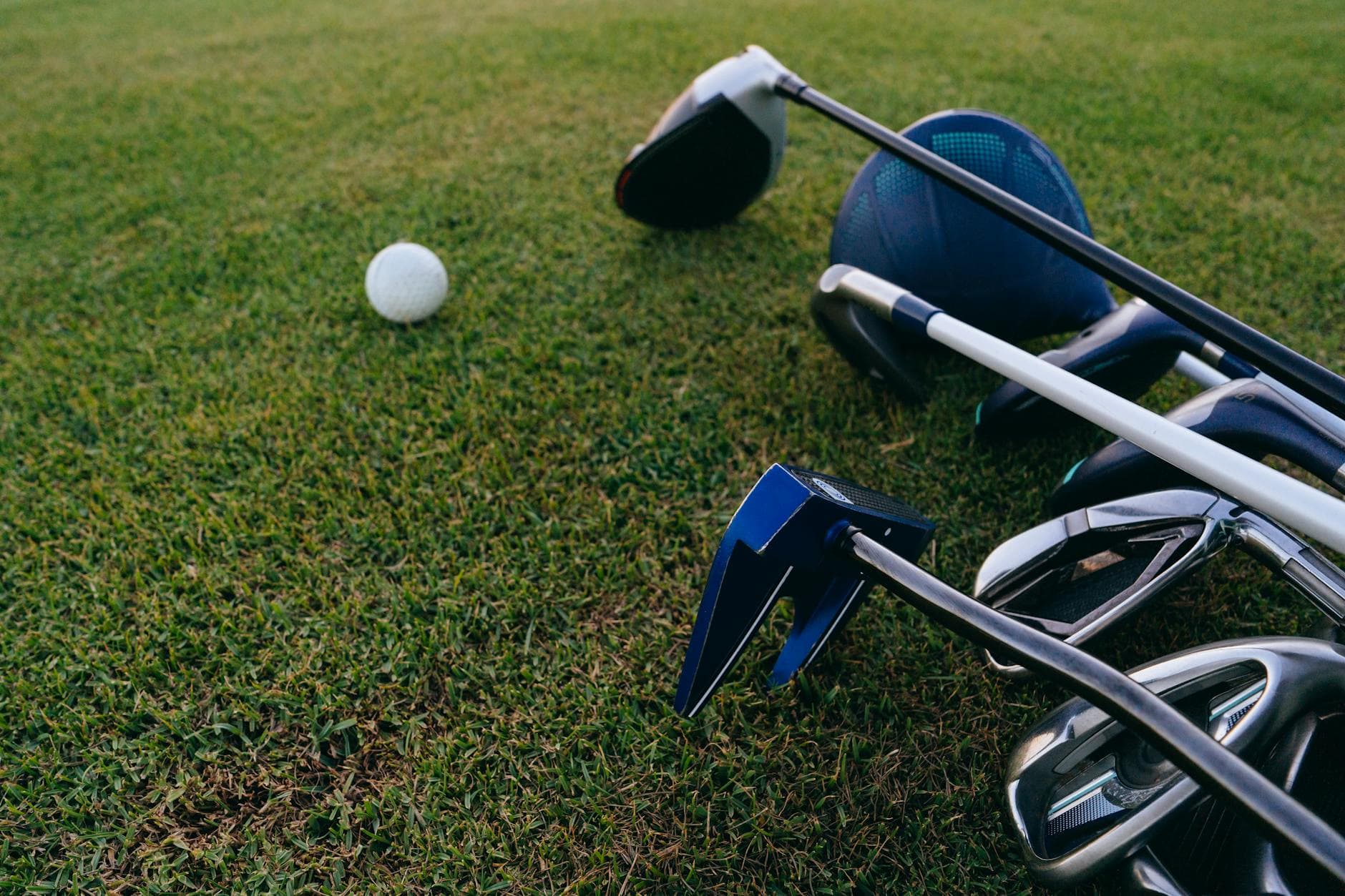 LIV Golf vs PGA Tour: Navigating the New Power Structure in Professional Golf