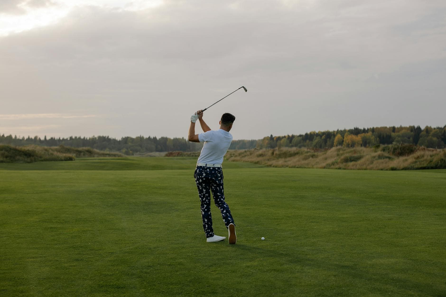 Draw vs Fade: Mastering Shot Shape Strategy