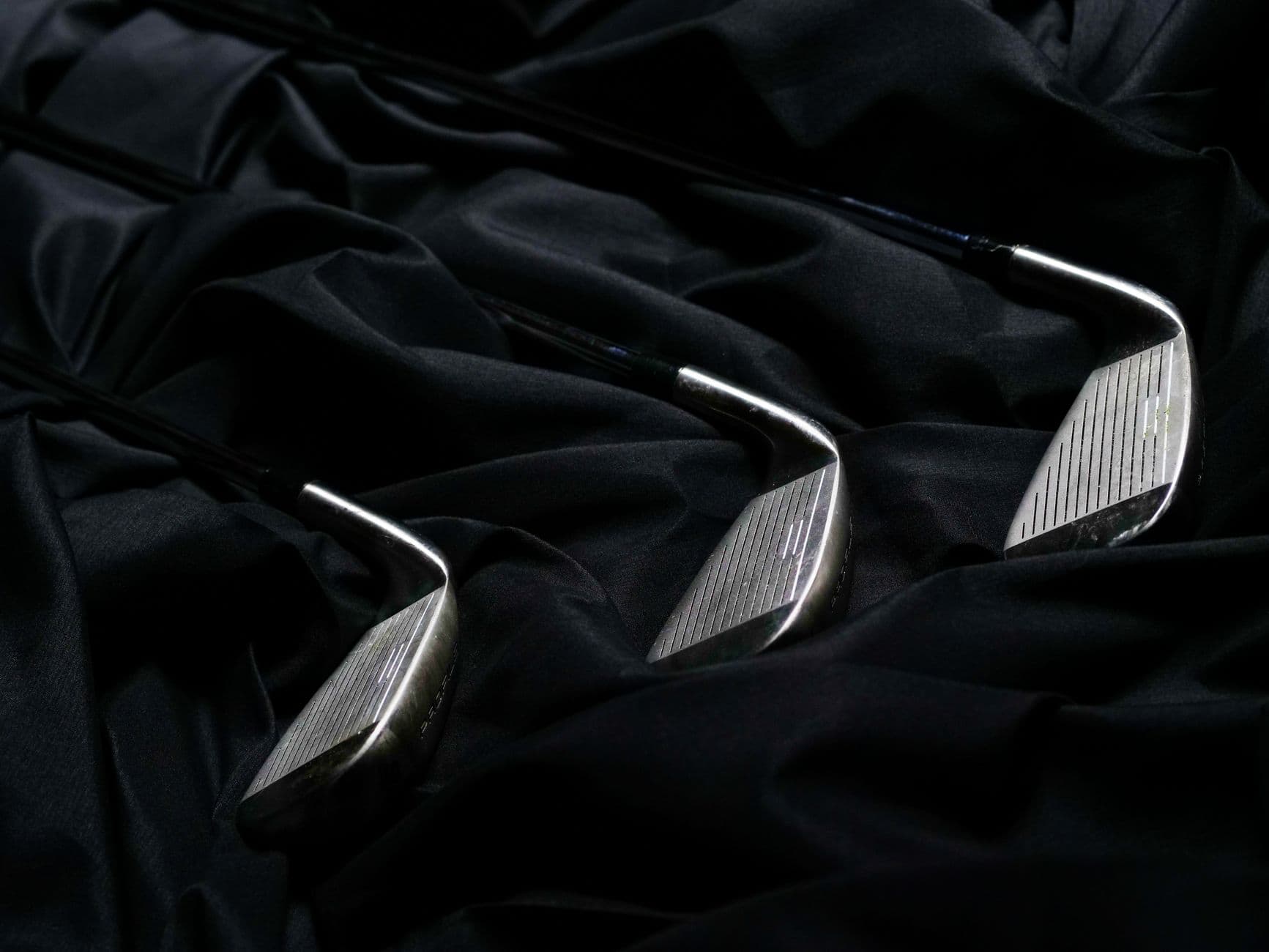 ATOM Black vs ATOM Blue: Which Shaft Fits You?